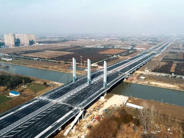The entire section of the third phase of the Yancheng Expressway transportation network project